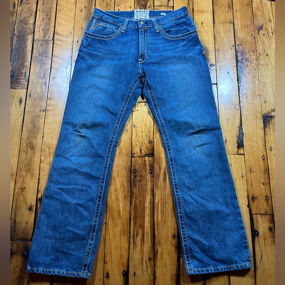 Ariat Jeans Men’s 34x32 M4 Bootcut Relaxed Western Rodeo Work Distressed Stained - Picture 2 of 11